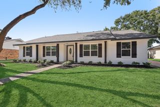 15322 Torry Pines Road, Houston, TX 77062