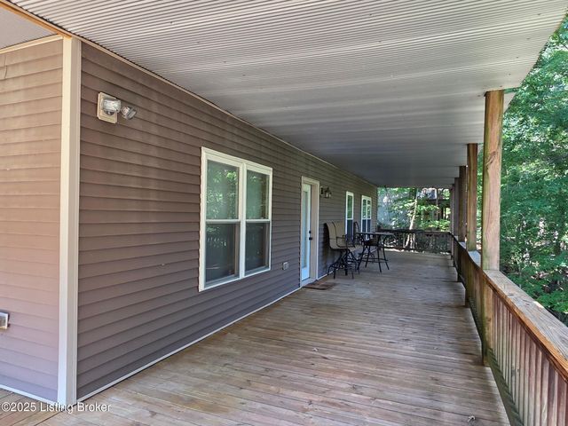 193 Meadowview Ln, Hardinsburg, KY 40143