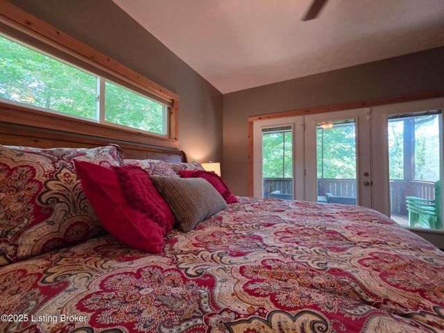 193 Meadowview Ln, Hardinsburg, KY 40143