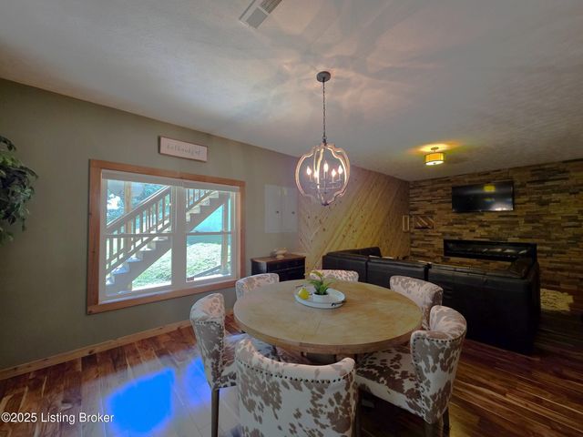 193 Meadowview Ln, Hardinsburg, KY 40143