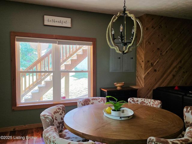 193 Meadowview Ln, Hardinsburg, KY 40143