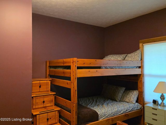 193 Meadowview Ln, Hardinsburg, KY 40143