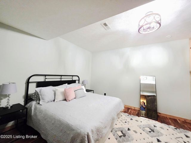 193 Meadowview Ln, Hardinsburg, KY 40143