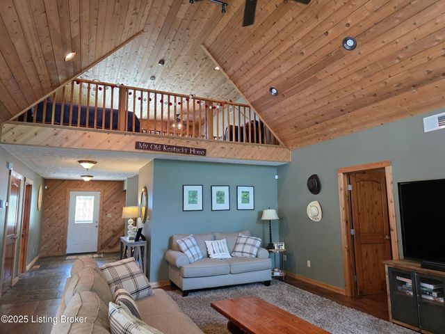 193 Meadowview Ln, Hardinsburg, KY 40143