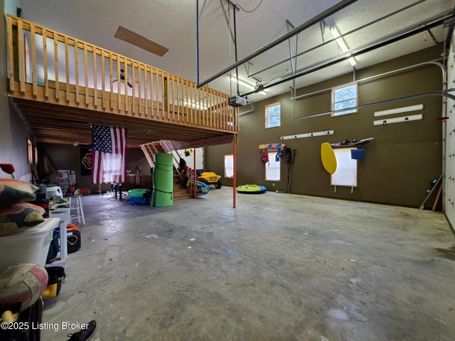 193 Meadowview Ln, Hardinsburg, KY 40143