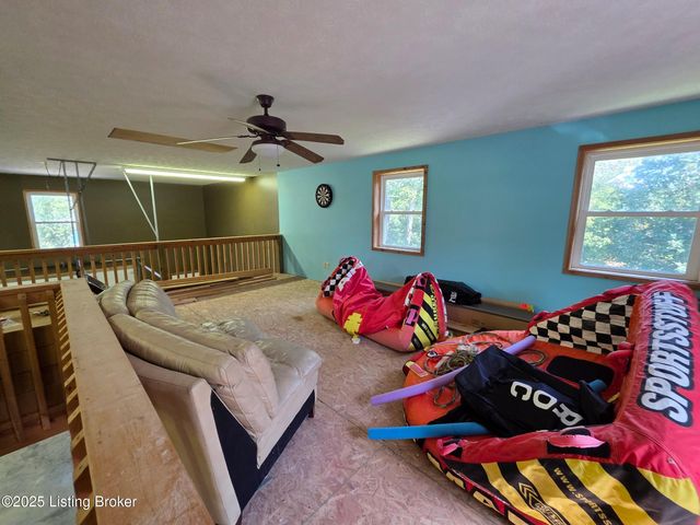 193 Meadowview Ln, Hardinsburg, KY 40143