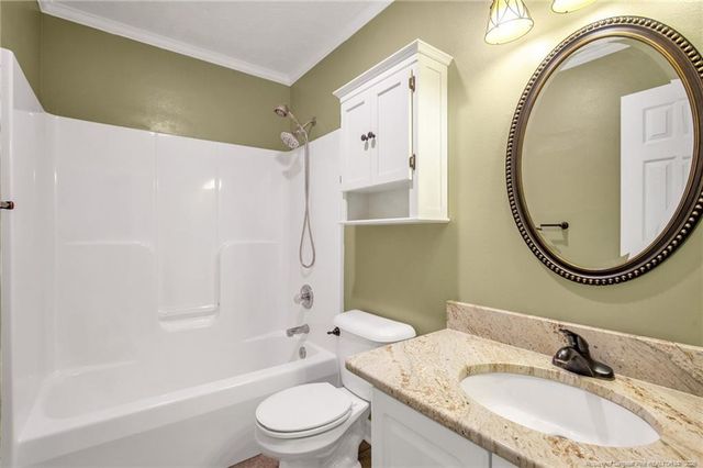 425 Cityview Lane, Fayetteville, NC 28301