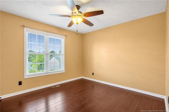 425 Cityview Lane, Fayetteville, NC 28301