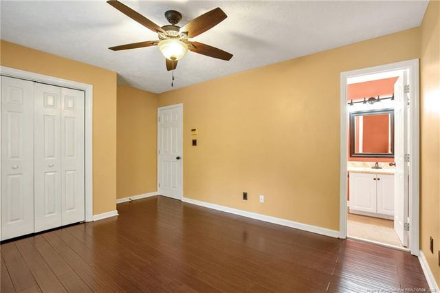 425 Cityview Lane, Fayetteville, NC 28301