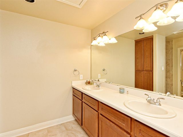 1908 Kahala Sunset DR H, Spicewood, TX 78669