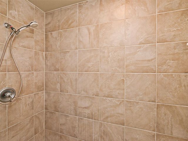 1908 Kahala Sunset DR H, Spicewood, TX 78669