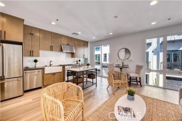 20452 santa ana Avenue 5, Newport Beach, CA 92663