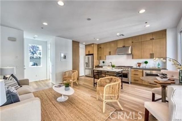 20452 santa ana Avenue 5, Newport Beach, CA 92663
