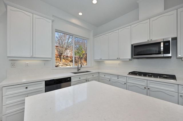 4004 Prairie Falcon Dr, El Dorado Hills, CA 95762