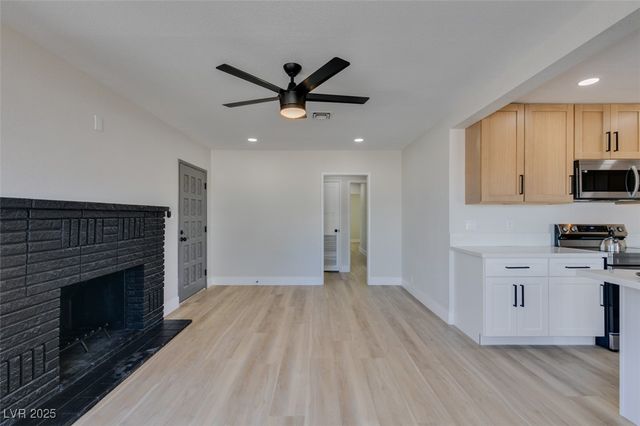 4213 Evergreen Place, Las Vegas, NV 89107