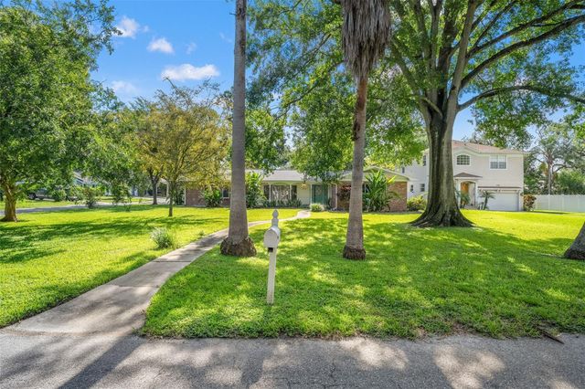 2725 N MYRTLE AVENUE, Tampa, FL 33602