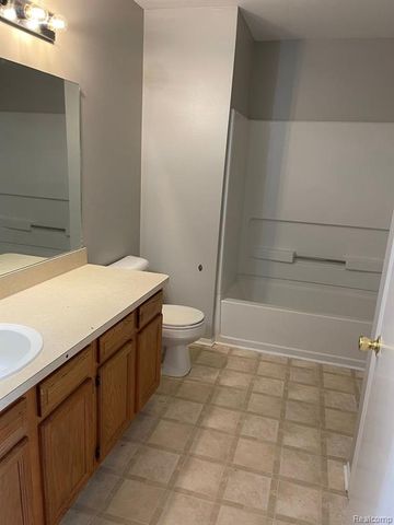 269 Stonegate, Pontiac, MI 48341