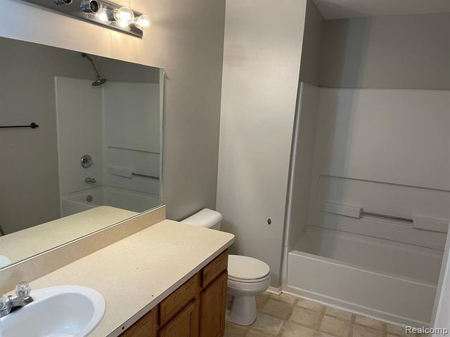 269 Stonegate, Pontiac, MI 48341