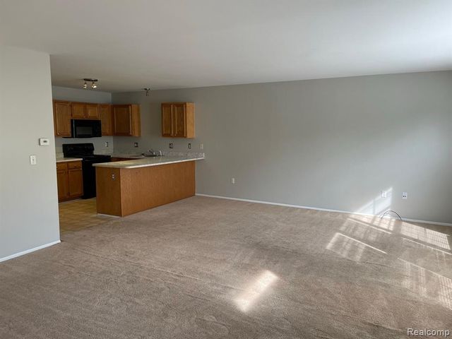 269 Stonegate, Pontiac, MI 48341