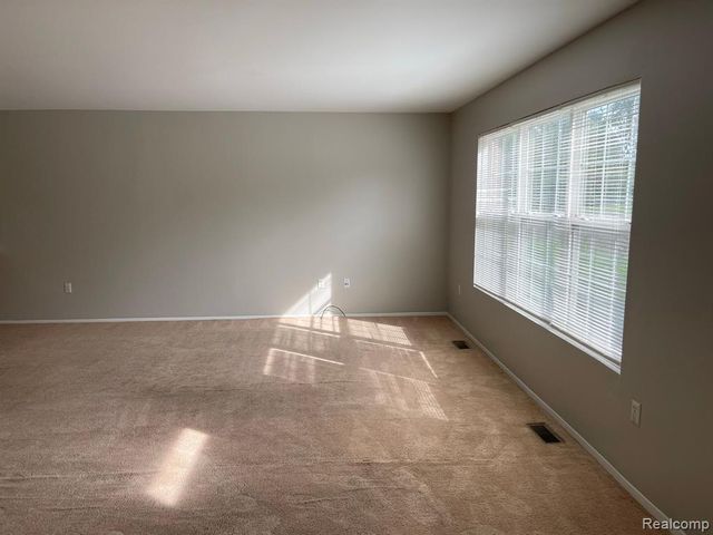 269 Stonegate, Pontiac, MI 48341