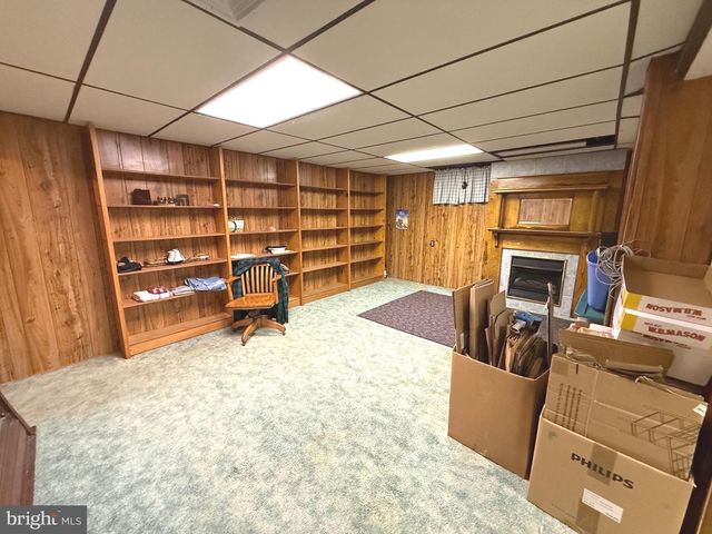 19 VALERIE DR, Elizabethtown, PA 17022