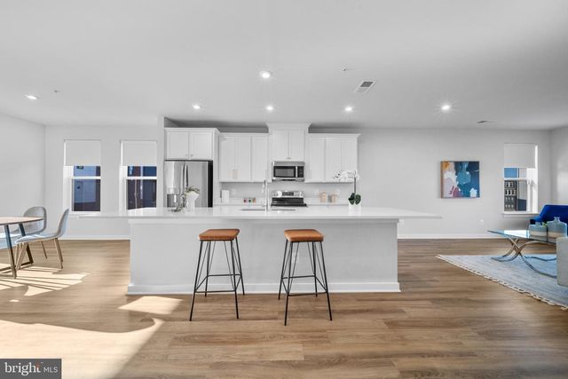 43730 TRANSIT SQ, Ashburn, VA 20147