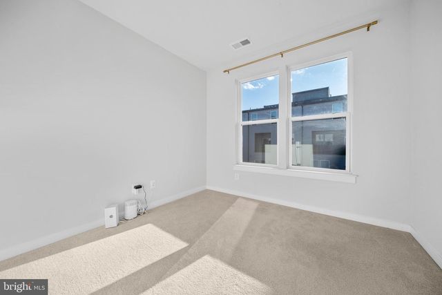 43730 TRANSIT SQ, Ashburn, VA 20147