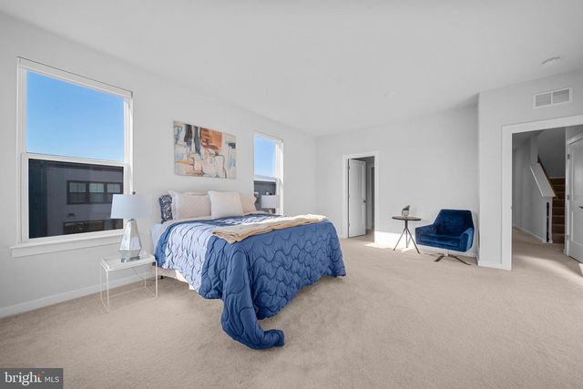 43730 TRANSIT SQ, Ashburn, VA 20147