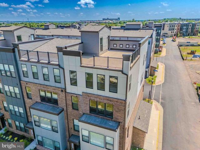 43730 TRANSIT SQ, Ashburn, VA 20147