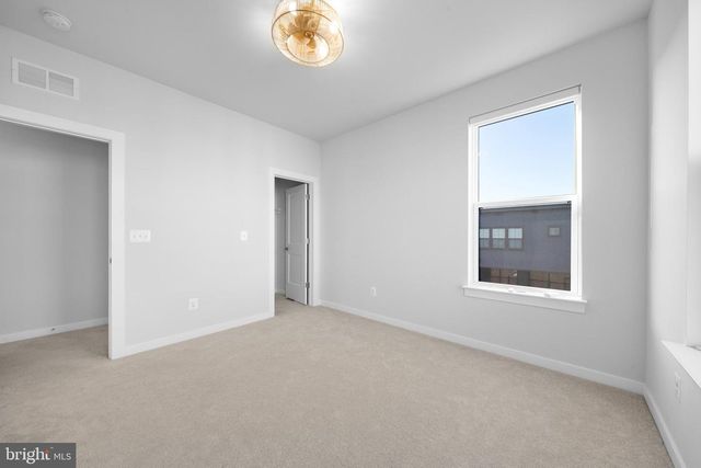 43730 TRANSIT SQ, Ashburn, VA 20147