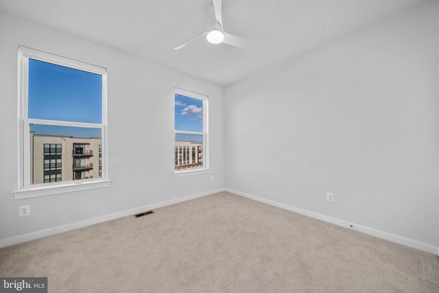 43730 TRANSIT SQ, Ashburn, VA 20147