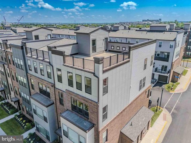 43730 TRANSIT SQ, Ashburn, VA 20147