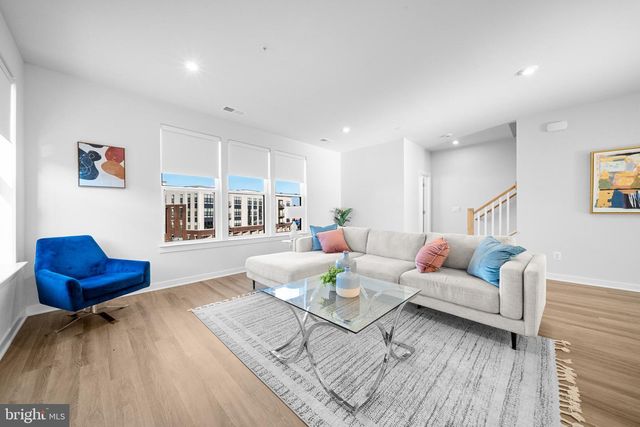 43730 TRANSIT SQ, Ashburn, VA 20147