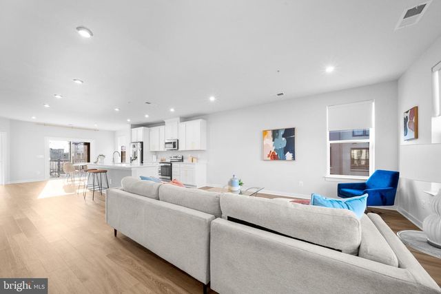 43730 TRANSIT SQ, Ashburn, VA 20147