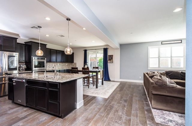 566 Verona Cir, Lincoln, CA 95648