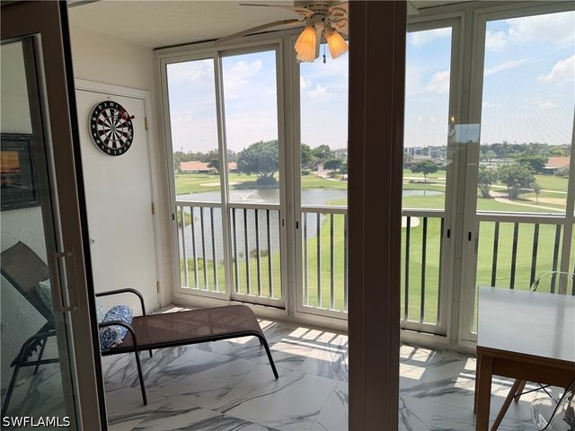 1660 Pine Valley DR 402, Fort Myers, FL 33907