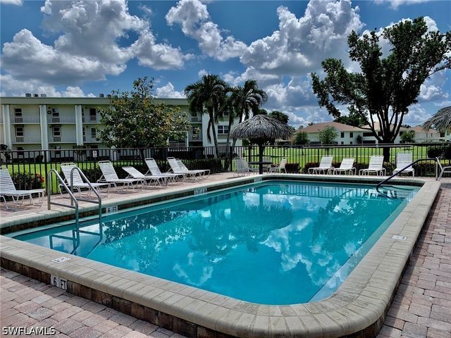 1660 Pine Valley DR 402, Fort Myers, FL 33907