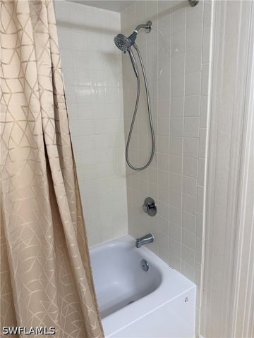 1660 Pine Valley DR 402, Fort Myers, FL 33907
