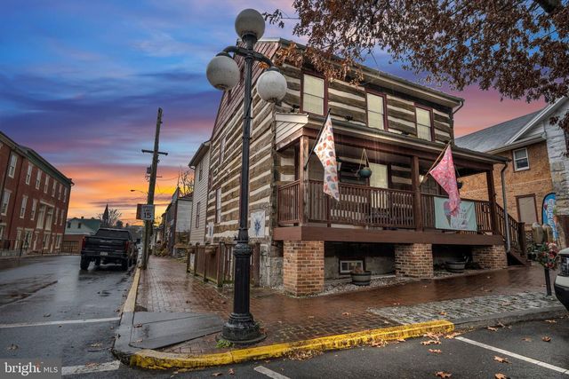 3 S MAIN STREET, Mercersburg, PA 17236