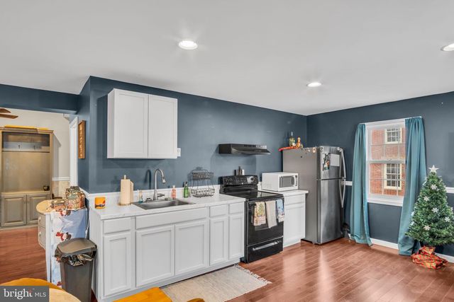 3 S MAIN STREET, Mercersburg, PA 17236