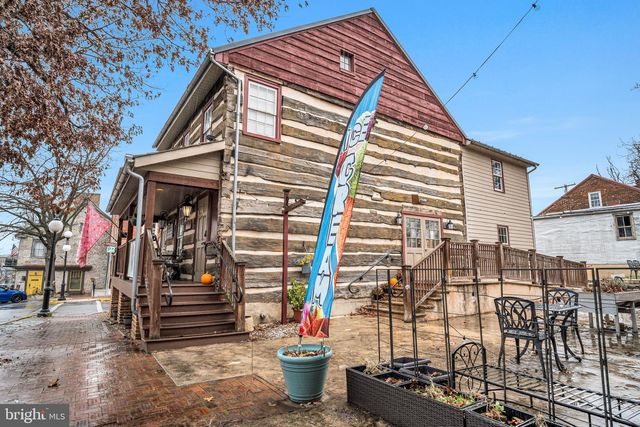 3 S MAIN STREET, Mercersburg, PA 17236