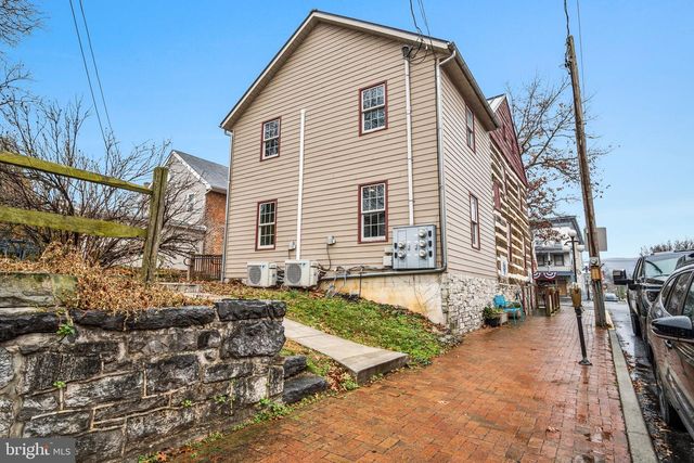 3 S MAIN STREET, Mercersburg, PA 17236