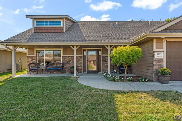 5437 SW Westport DR, Topeka, KS 66610