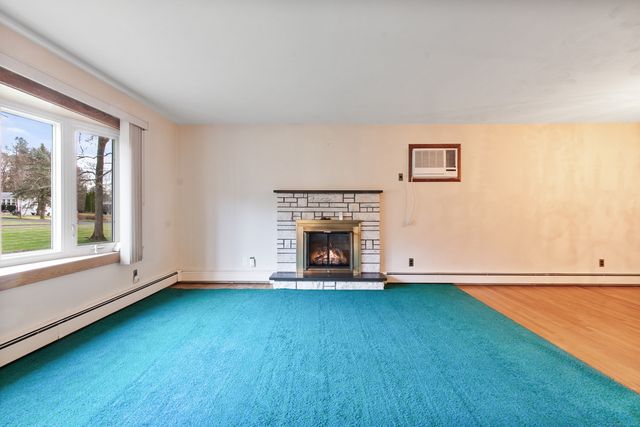 1 Indian Hill Lane, New Fairfield, CT 06812