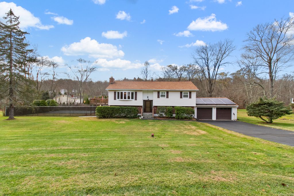 1 Indian Hill Lane, New Fairfield, CT 06812