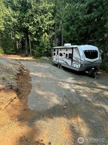 650 W Cushman Ridge Drive, Hoodsport, WA 98548