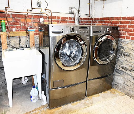 227 Irving Avenue, Providence, RI 02906