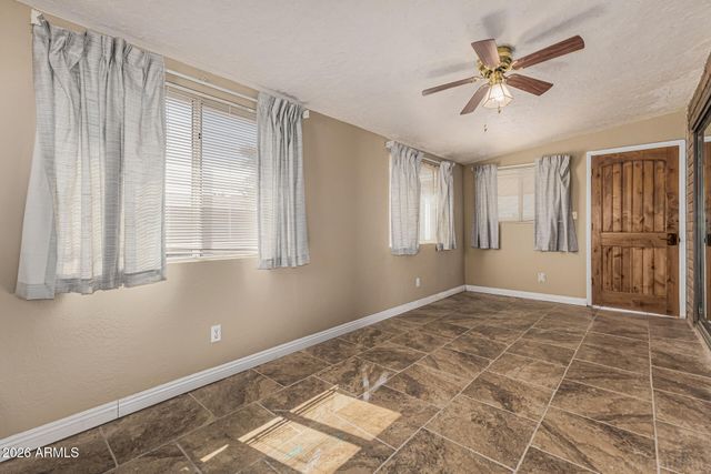 6009 E BOISE Street, Mesa, AZ 85205