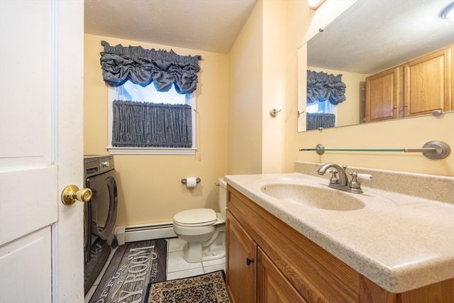 11 Quail Run Rd, Bellingham, MA 02019