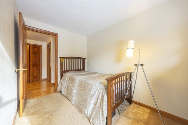 11 Quail Run Rd, Bellingham, MA 02019